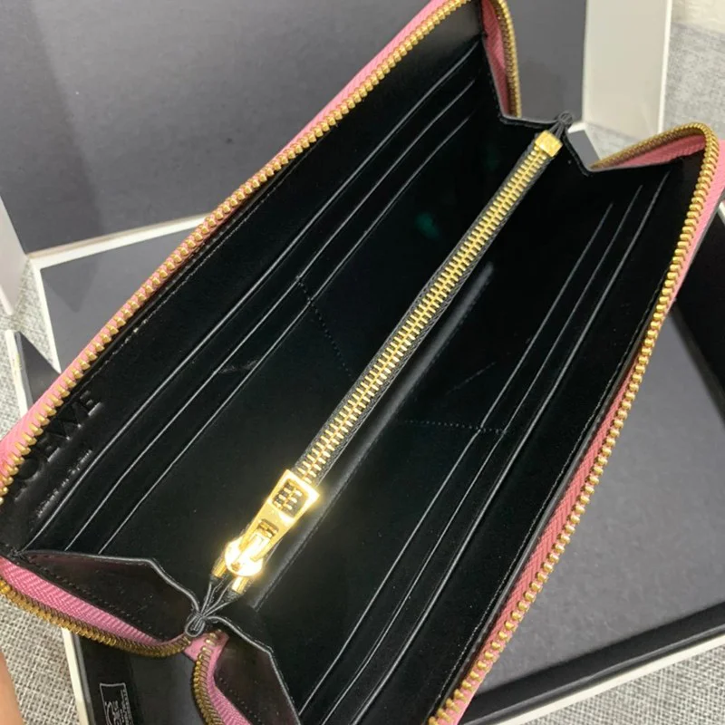 国内即発 ロエベ 財布 パズル 偽物 ラウンドジップ ウォレット lov96806