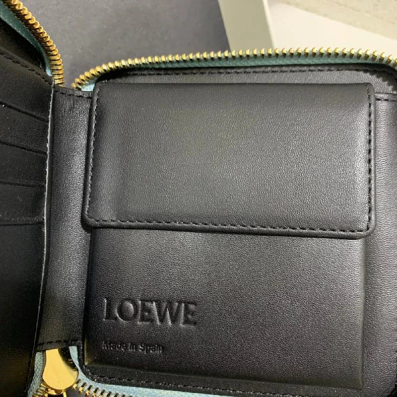 可愛い ロエベ◇パズル◇ラウンドジップ二つ折り財布 コピー lox74910