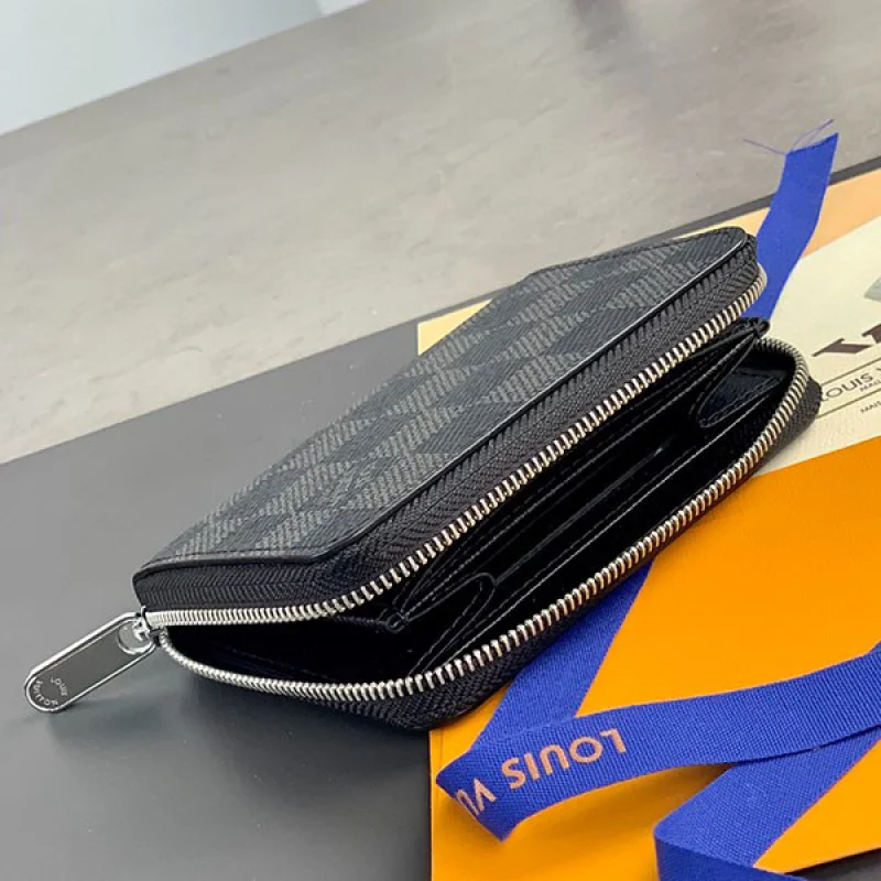 ルイヴィトン 財布 偽物 モノグラム ジッピー コイン パース LV20206