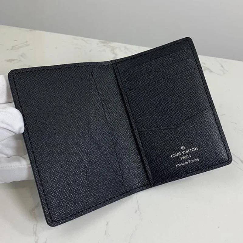 ルイヴィトン 財布 コピー モノグラムエクリプスオーガナイザードゥ ポッシュ LV20218