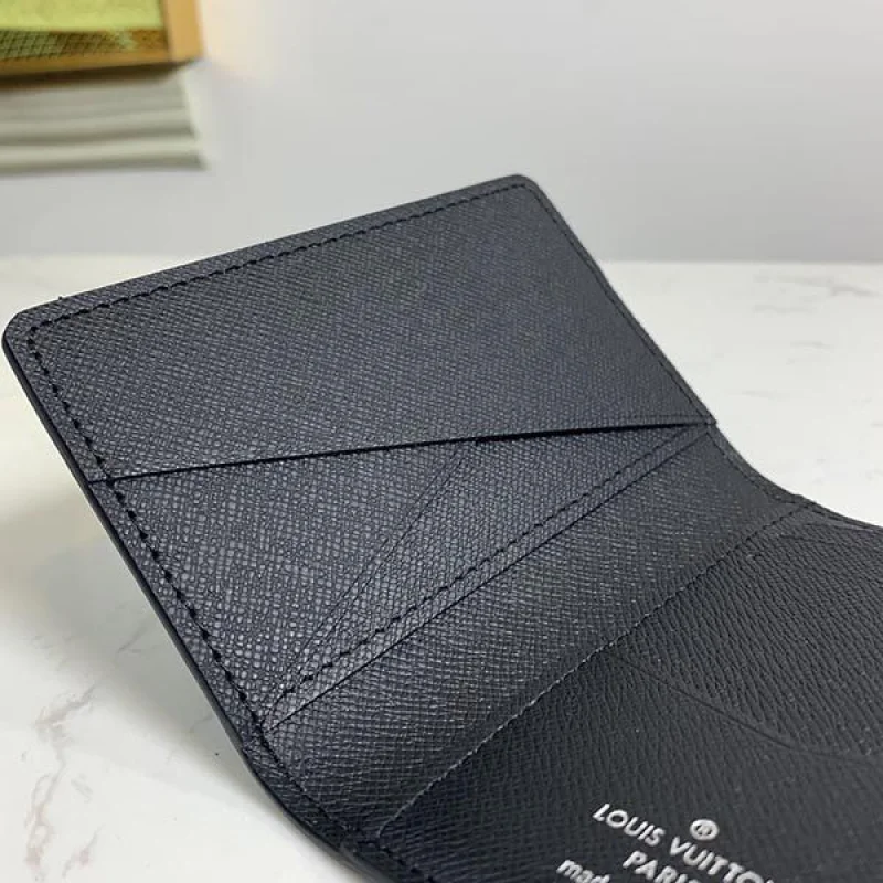ルイヴィトン 財布 コピー モノグラムエクリプスオーガナイザードゥ ポッシュ LV20218