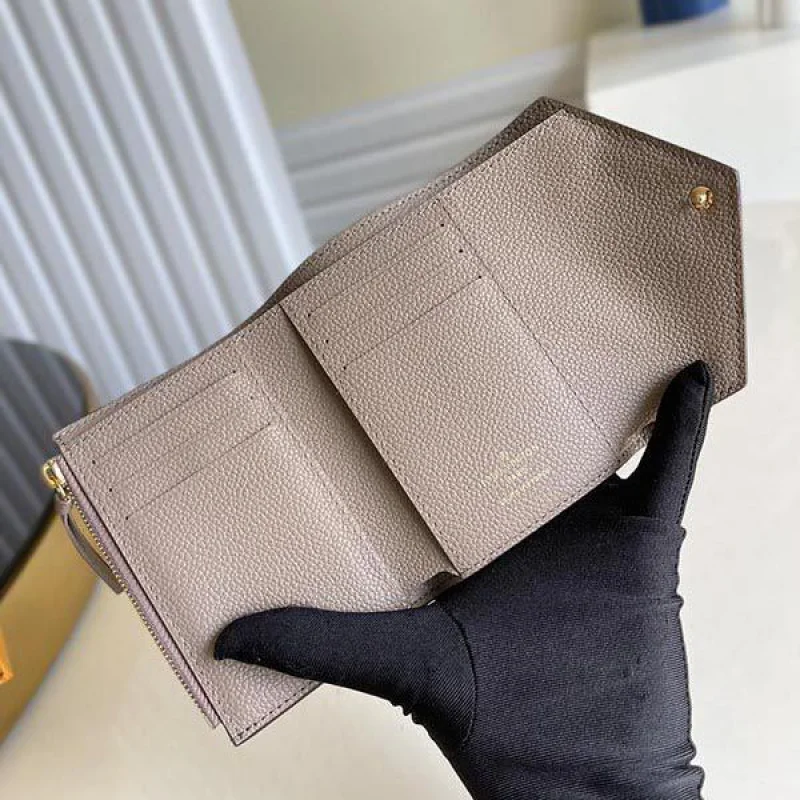 人気 ルイヴィトン ミニ財布 偽物 ポルトフォイユ・ヴィクトリーヌ LV20302