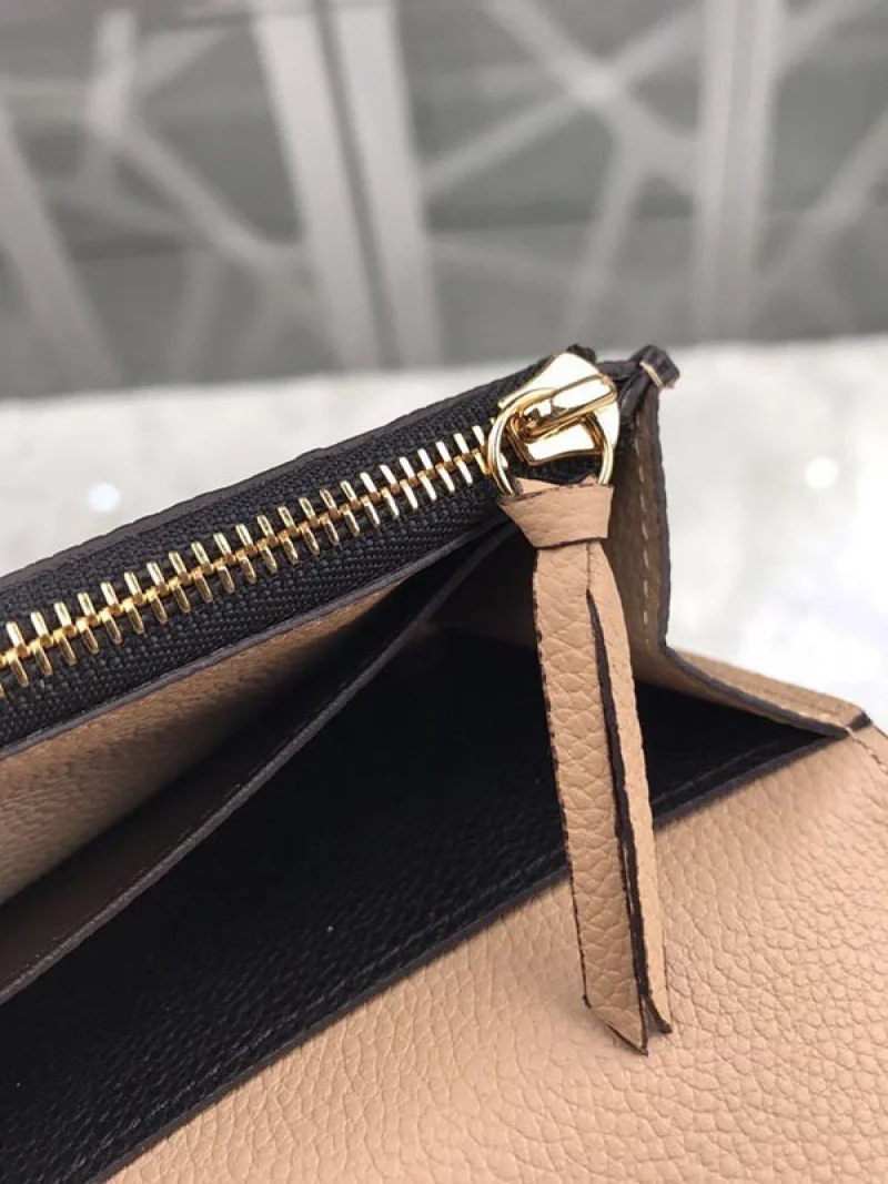 ルイヴィトン 財布 コピー 新作 モノグラム アンプラントウォレット LV20308