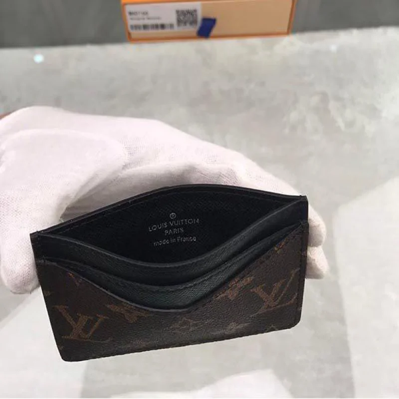 ルイヴィトン カードケース コピー 名刺入れ モノグラムマカサー M60166
