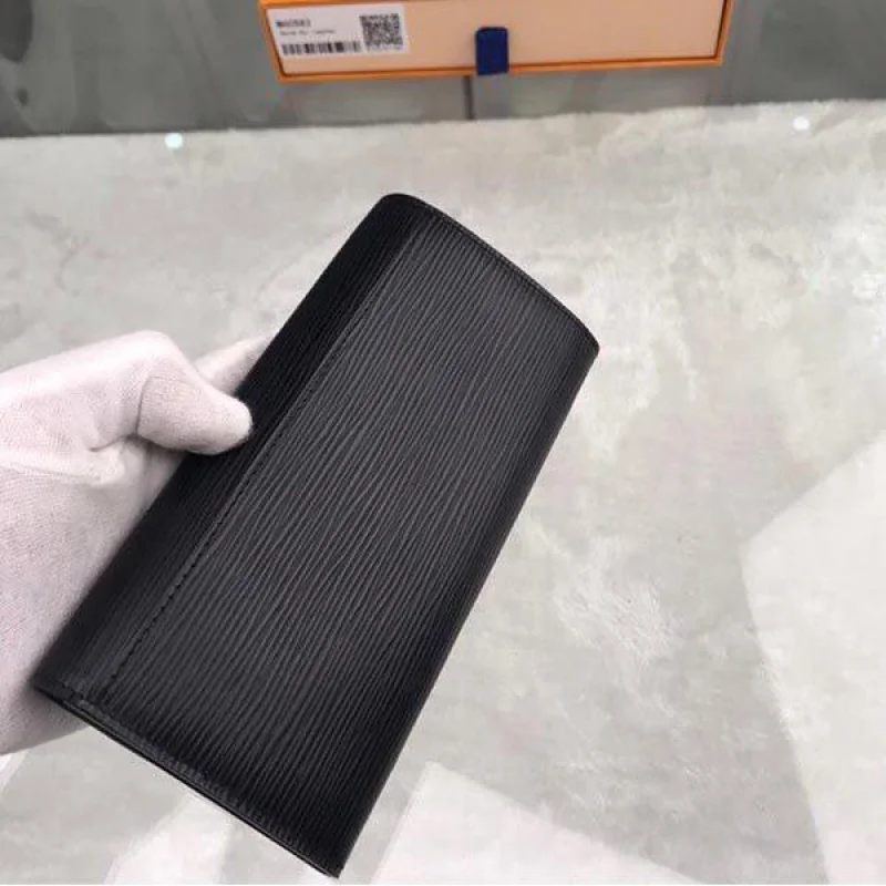 国内即発 ルイヴィトン 財布 偽物 ポルトフォイユ サラ ノワール M60582