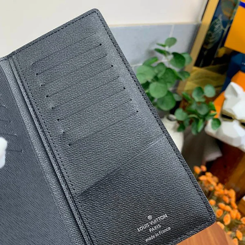 ルイヴィトン ポルトフォイユ・ブラザ コピー 長財布 エピ M60622