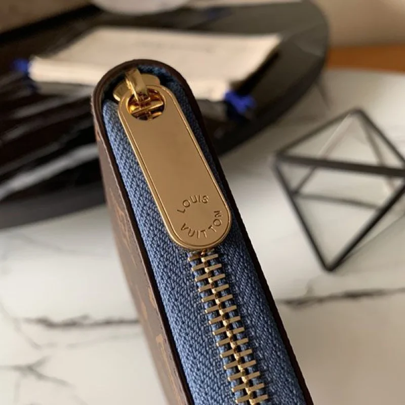 国内発 ルイヴィトン ジッピー・ウォレット 偽物 モノグラム 長財布 M63894 長財布
