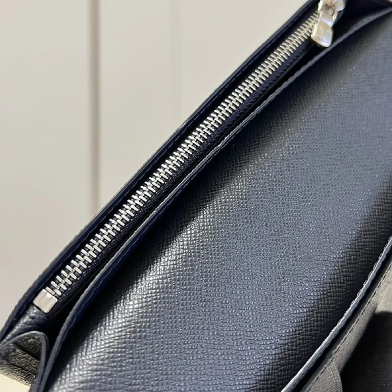 ルイヴィトン 偽物 ジラフ柄 モノグラム 長財布 M66025