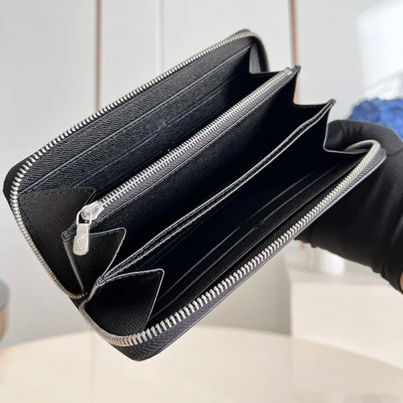 シュプリーム ヴィトン 財布 コピー ジッピーウォレット 新作 Epi Leather Zippy Organizer Wallet 黒 M67548