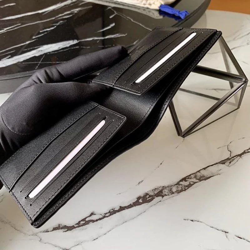ルイヴィトン 財布 コピー 折り財布 ブラック モノグラム M69075