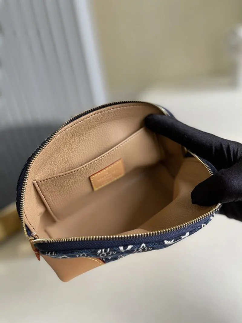 【日本未発売】ルイヴィトン 財布 コピー 希少 Since1854 ポシェットコスメティック ポーチ M80076