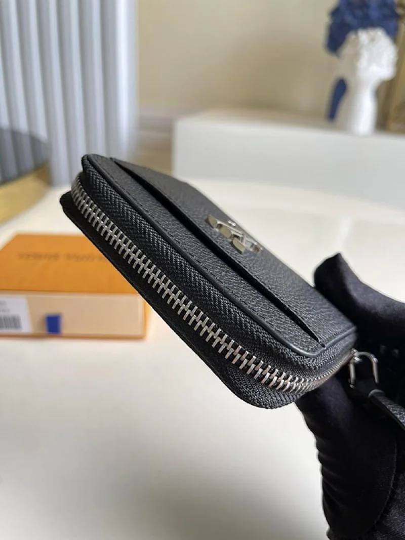 ルイヴィトン 財布 コピー ジッピー コイン パース M80099