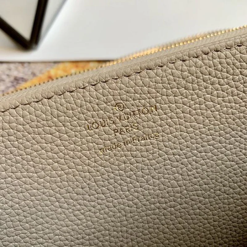 【奇跡の再入荷!即発送】激安ルイヴィトン ジッピー・ウォレット コピー ヴェルニ 長財布 M80116