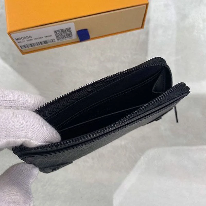 ルイヴィトン 財布 偽物 トランク マルチカードホルダー M80556