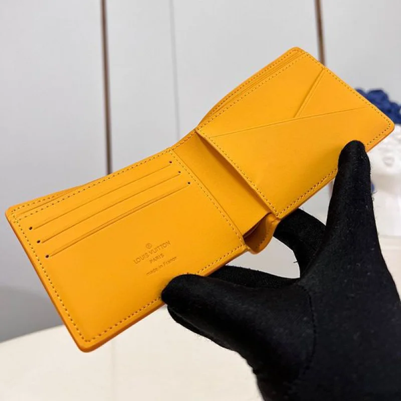 完売必至ルイヴィトン ポルトフォイユ 二つ折り財布 偽物 M81734