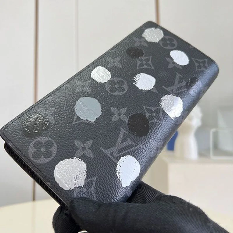 ルイヴィトンx草間彌生コラボ モノグラム ブラザ 長財布 コピー M81932