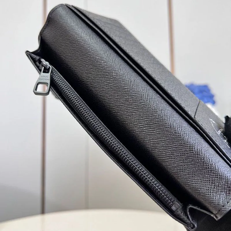 ルイヴィトンx草間彌生コラボ モノグラム ブラザ 長財布 コピー M81932