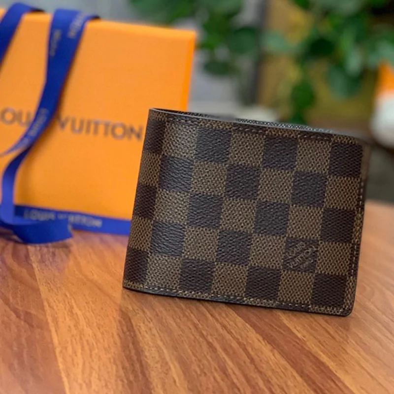 ルイヴィトン ポルトフォイユミュルティプル 財布 偽物 N60895