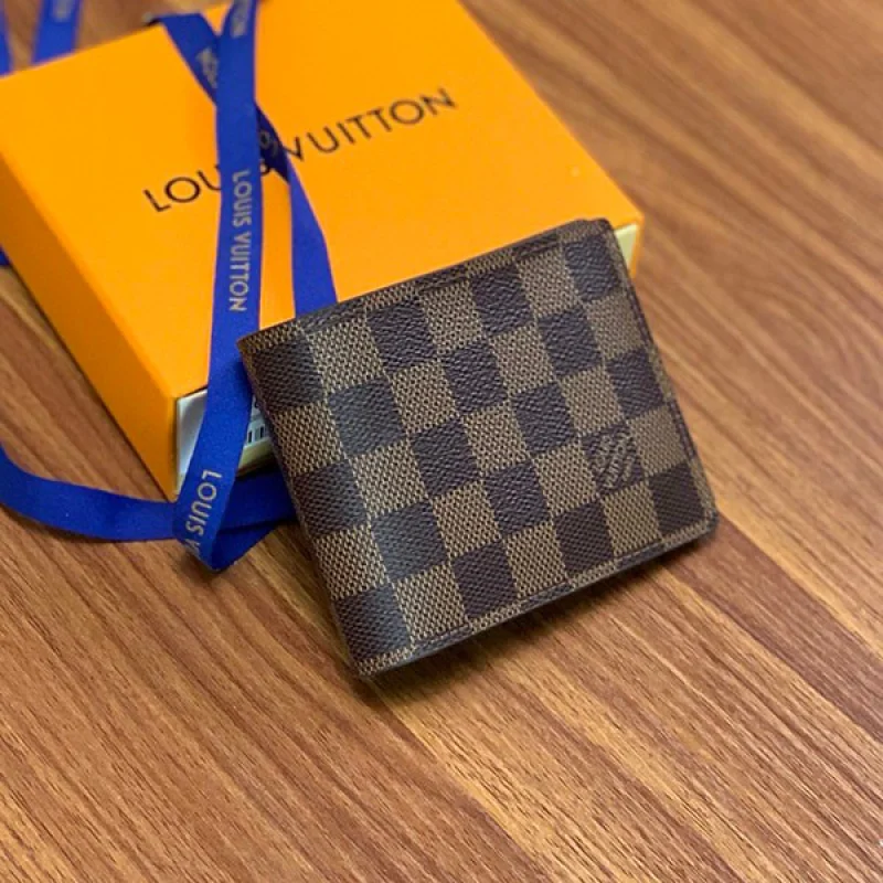 ルイヴィトン ポルトフォイユミュルティプル 財布 偽物 N60895