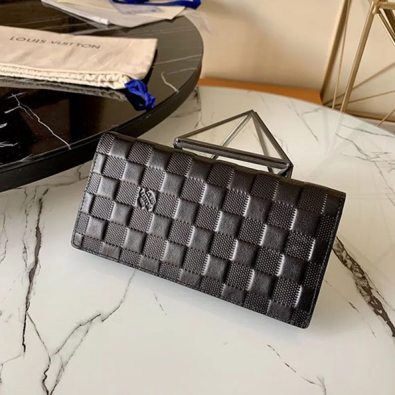 ルイヴィトン 長財布 偽物 ポルトフォイユ ブラザ ダミエアンフィニ N63010