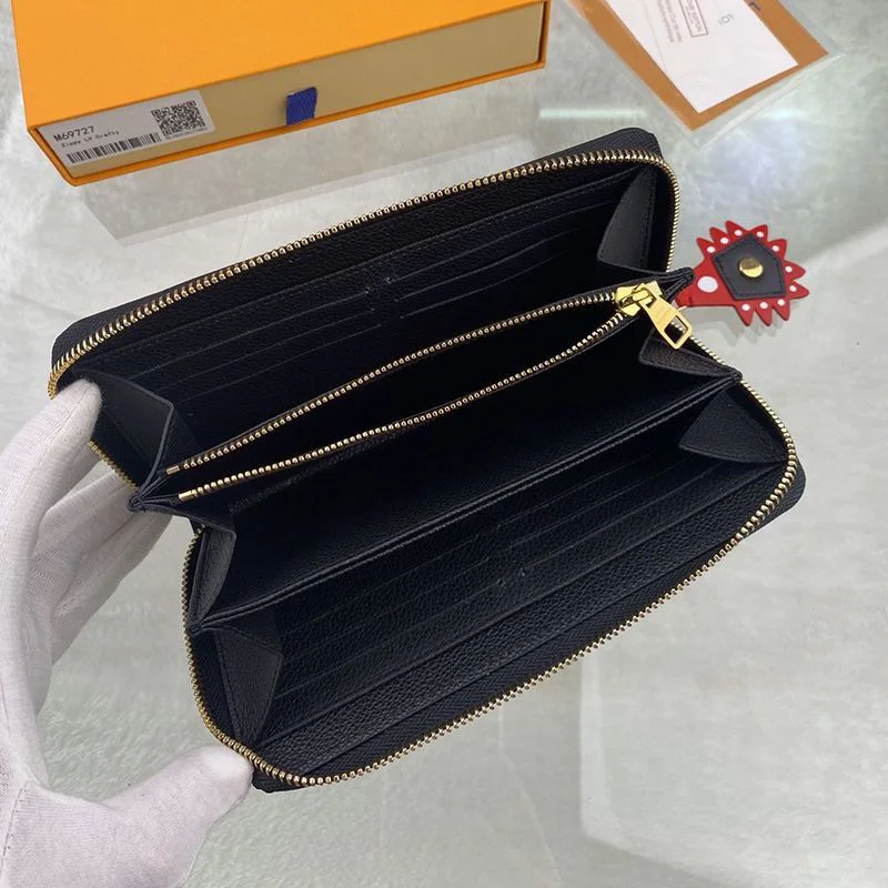 定番大人気の【ルイヴィトン】ジッピーウォレット 長財布♪♪偽物 vug16478