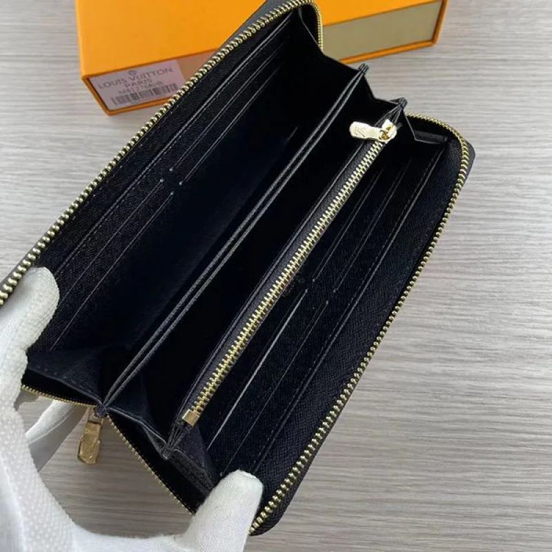 世界中で大人気♪ルイヴィトン 長財布 ジッピーウォレット 偽物 vug75592