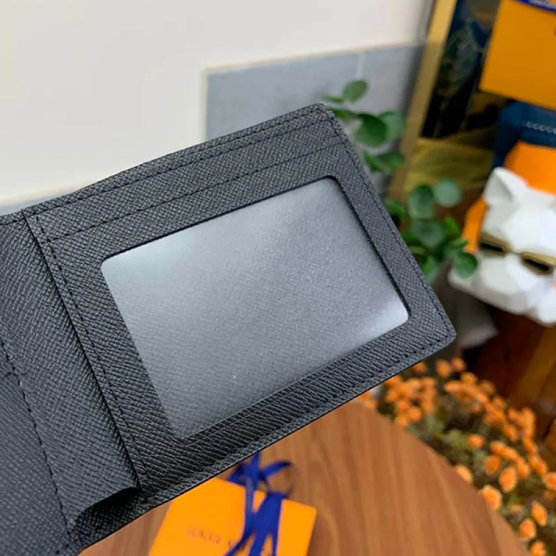 完売必至 ルイヴィトン 偽物 タイガ モノグラム 二つ折り財布 ブラック vuk34491