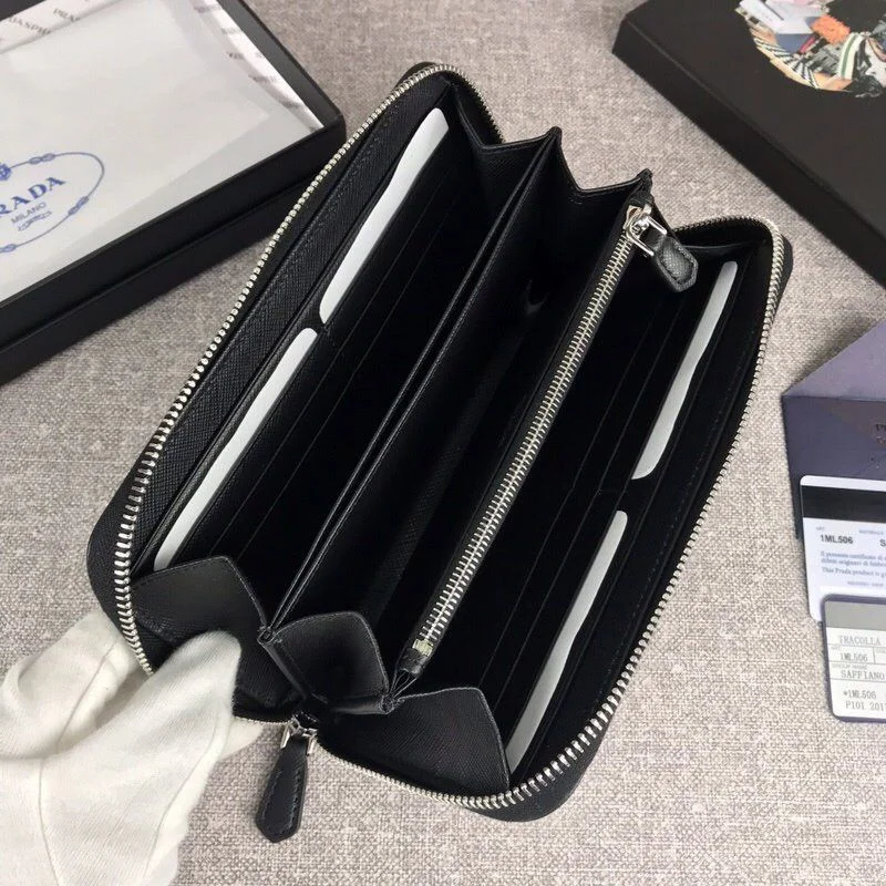 セール新作 人気プラダ ファスナー付長財布 長財布 pue02749