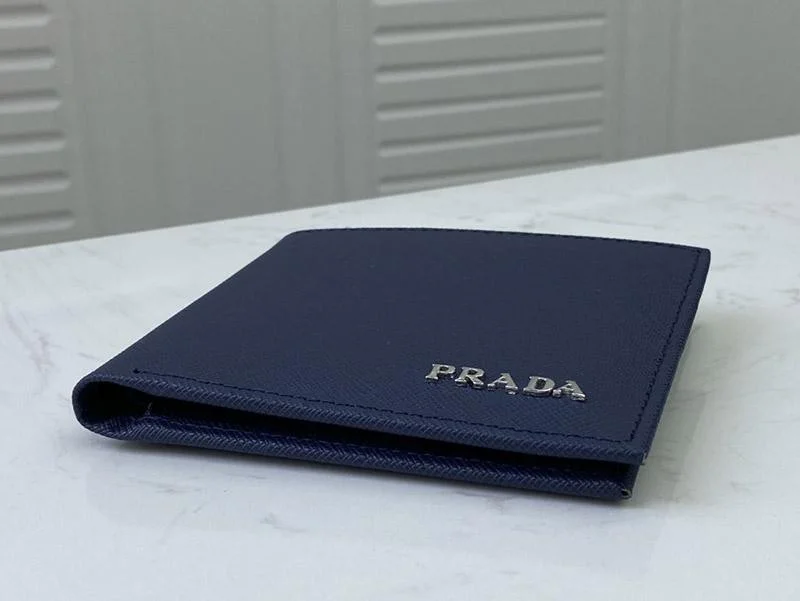《大人気》プラダ レザー折りたたみ財布 コピー pui67139