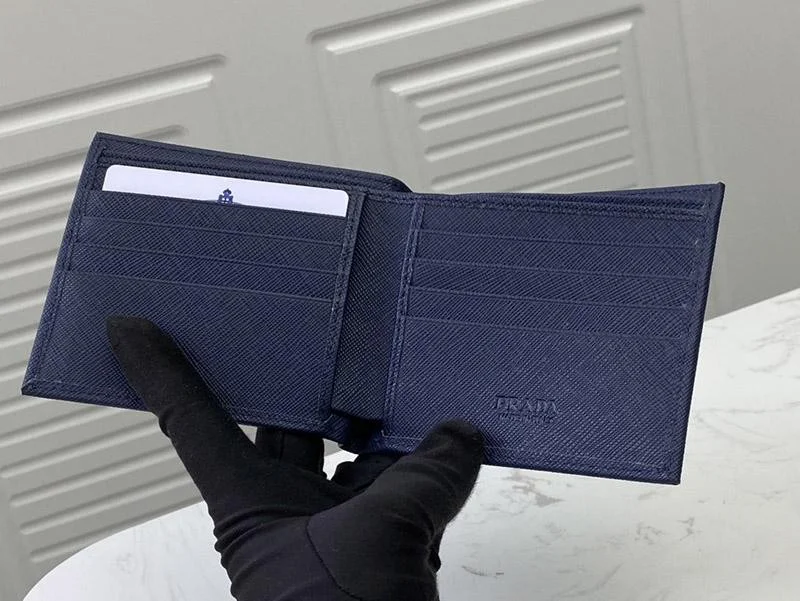 《大人気》プラダ レザー折りたたみ財布 コピー pui67139