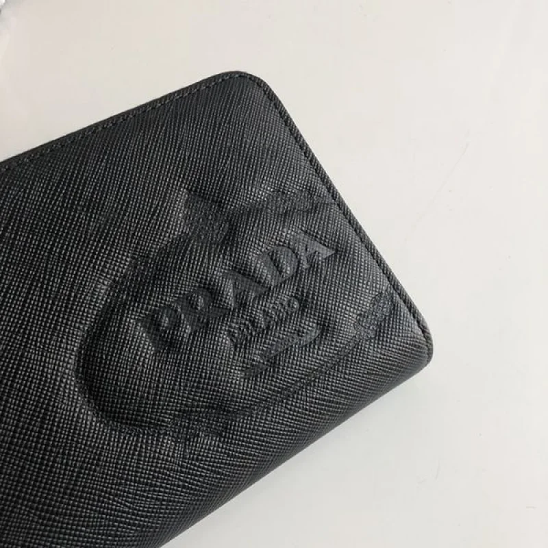 可愛い プラダブランド★超入手困難 サフィアーノ 長財布 偽物 pug38342