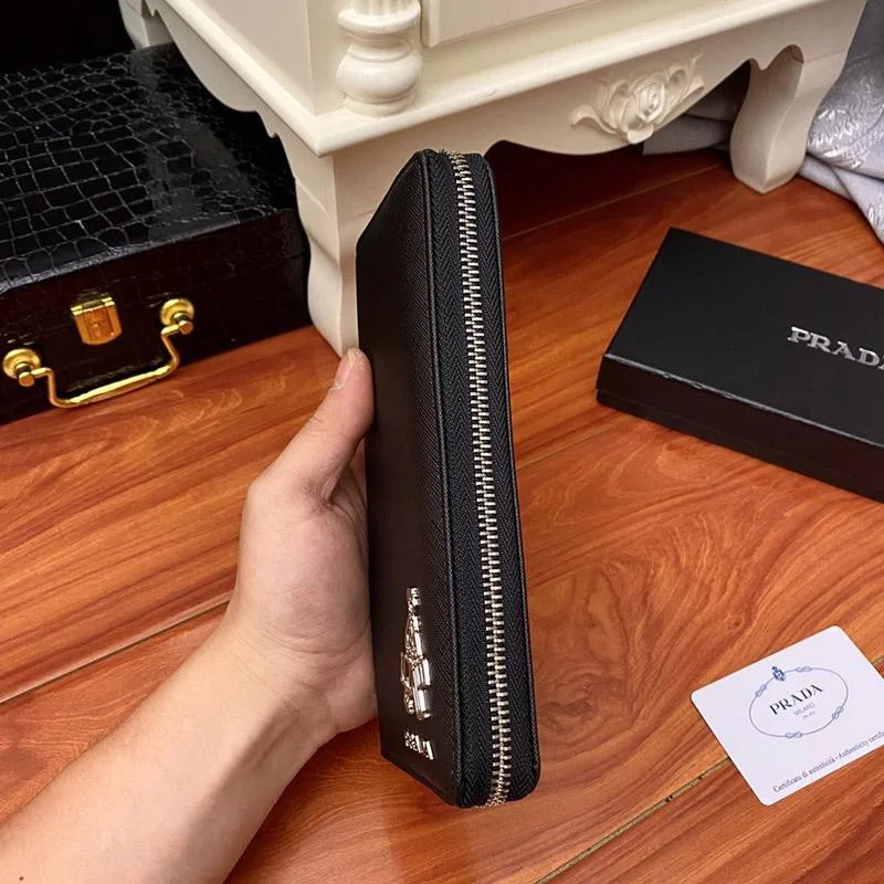 21-22AW 大人気!プラダ ファスナー付 長財布 コピーメンズ pui11000