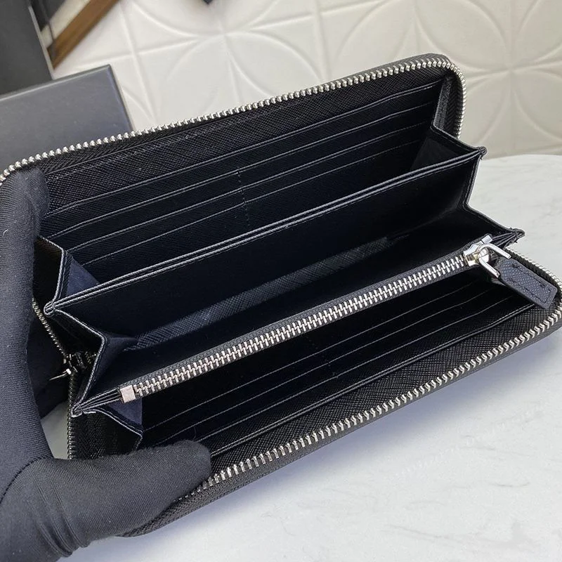 人気プラダ 財布 スーパーコピー ラウンドファスナー 長財布 puj10021