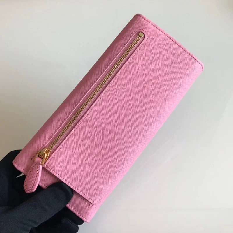 最新プラダ 長財布 小銭入れあり コピーパスケース付き ロゴ レザー put88593