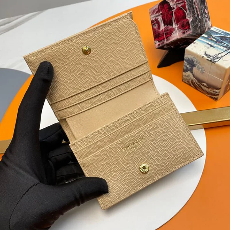サンローラン 偽物 モノグラム コンパクト財布 Say42759