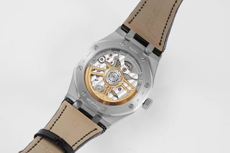 可愛い オーデマピゲ 偽物 ロイヤルオーク 41mm ブティック限定 15500STOO122