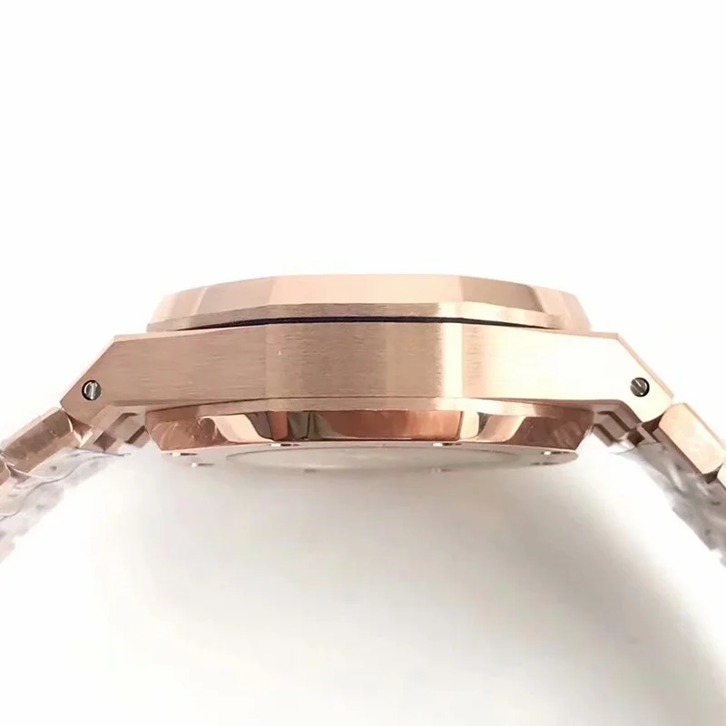 人気No1 オーデマピゲ 偽物 ロイヤルオーク クロノ41mm 26320OROO1220OR02