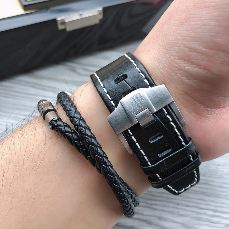 セール新作 オーデマピゲ 偽物 ロイヤルオーク オフショアクロノ Odz29837