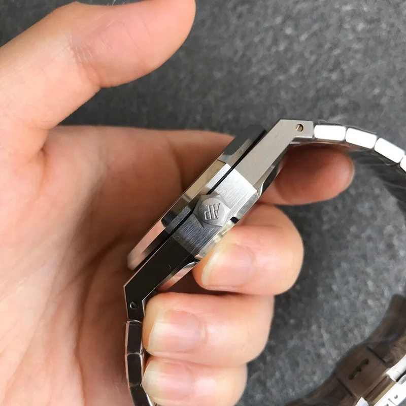 超希少！オーデマピゲ コピー ロイヤルオーク 41mm ブティック限定 Ody75758