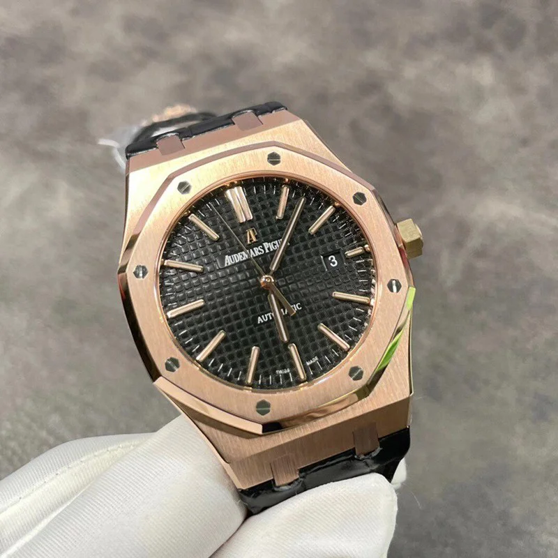 目を惹くカラーオーデマピゲ コピー ロイヤルオーク 41mm ブティック限定 Ody77241