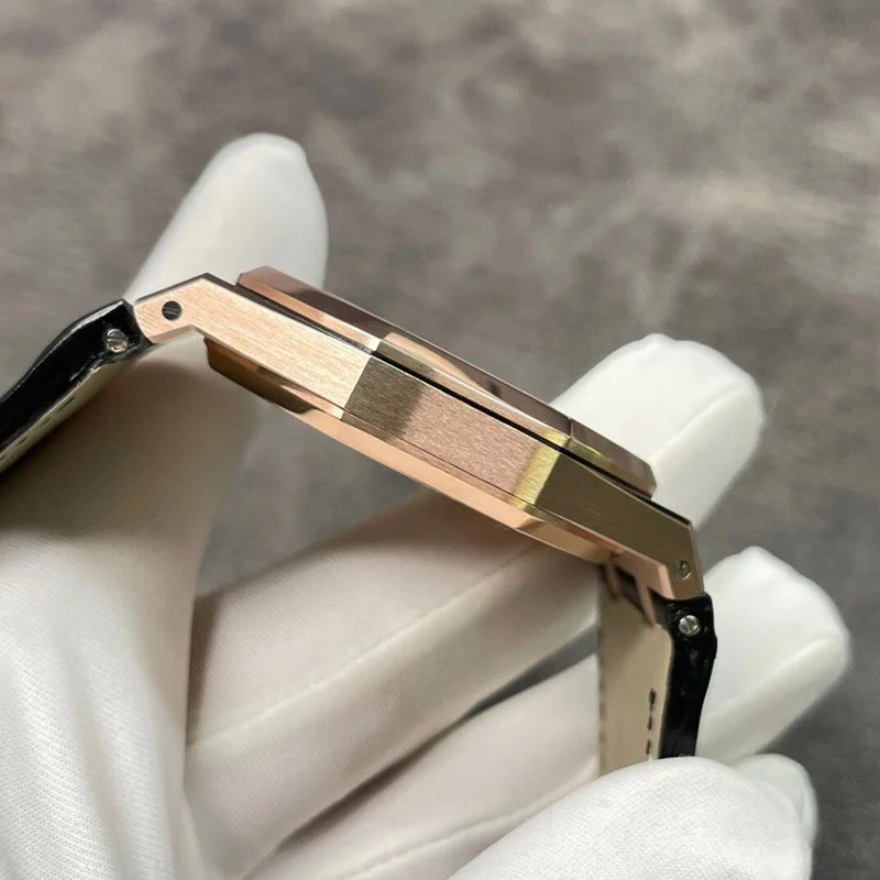 目を惹くカラーオーデマピゲ コピー ロイヤルオーク 41mm ブティック限定 Ody77241