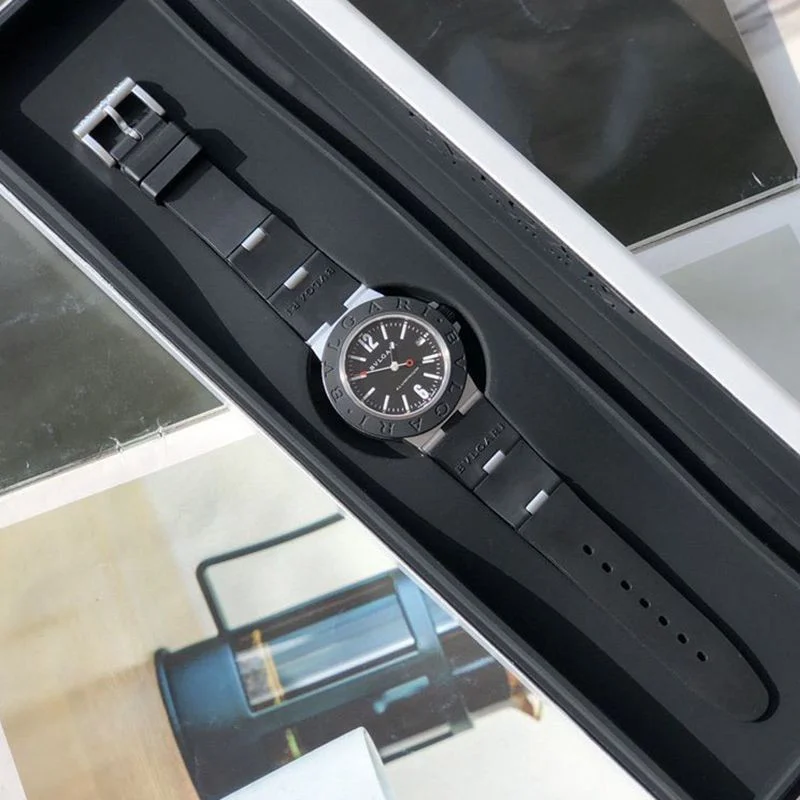 大人気♪女子が選ぶ♪ブルガリ 時計 アルミニウムウォッチ 偽物 39mm 3色 Bum73565