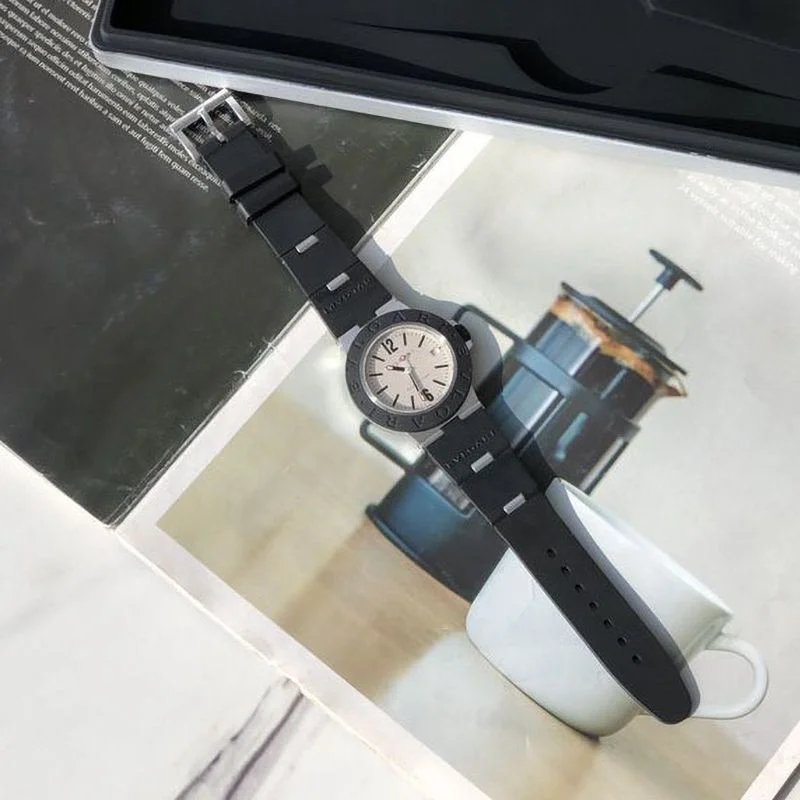 大人気♪女子が選ぶ♪ブルガリ 時計 アルミニウムウォッチ 偽物 39mm 3色 Bum73565