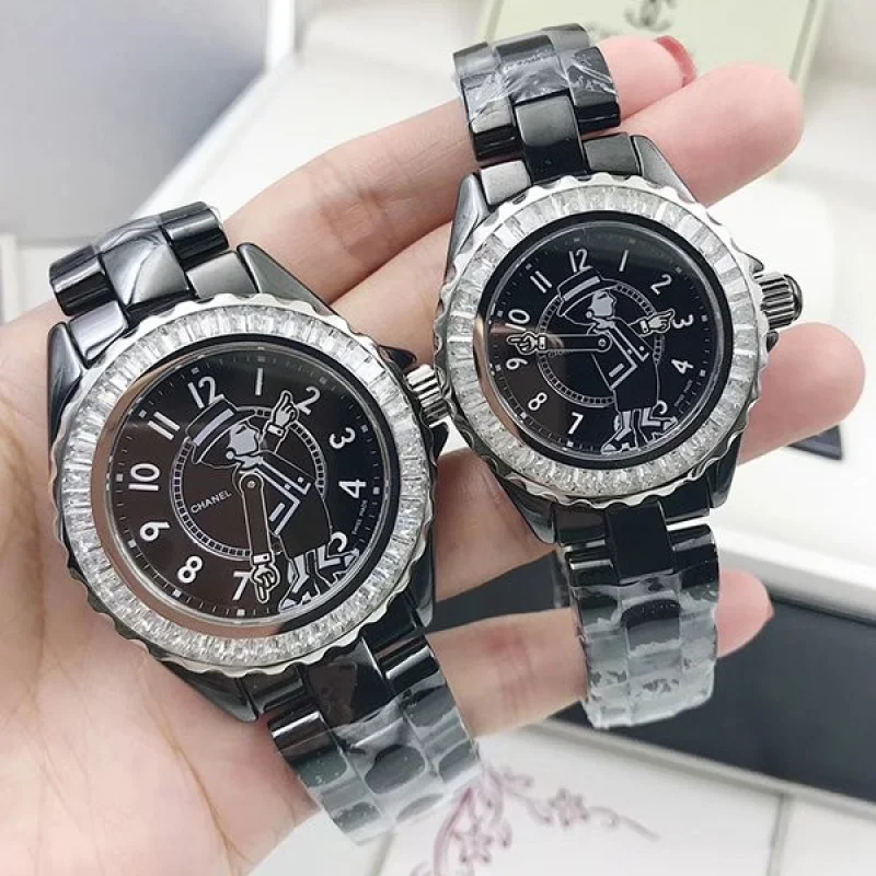 シャネルJ12 時計 偽物マドモアゼル 33/38mm ダイヤモンドベゼル H5242