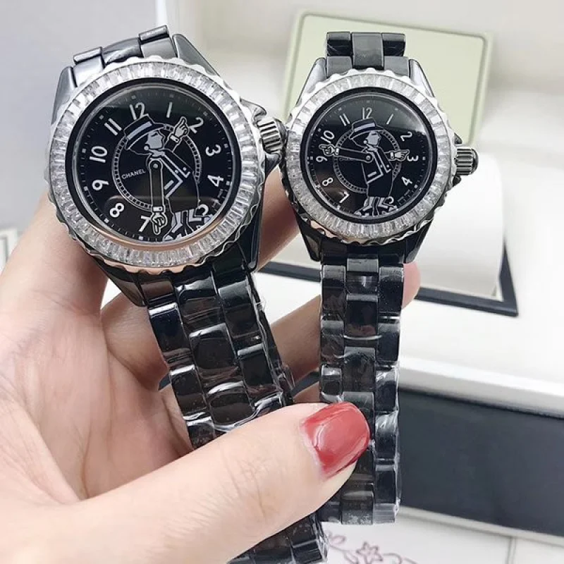 シャネルJ12 時計 偽物マドモアゼル 33/38mm ダイヤモンドベゼル H5242
