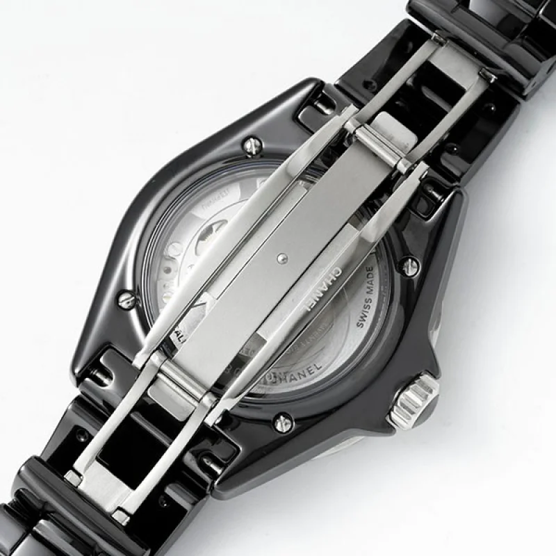 雑誌 付録 シャネル J12 偽物 38mm H56971