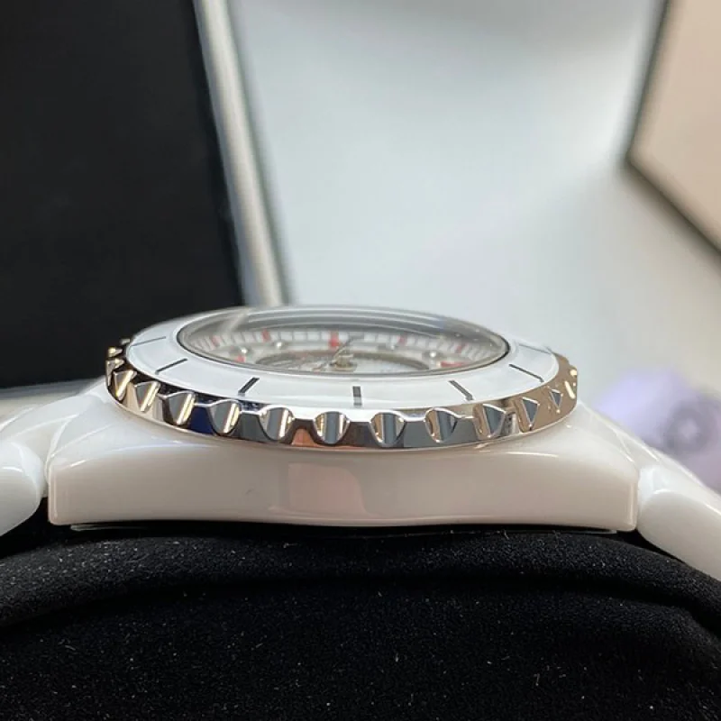 争奪戦 シャネル J12 スーパーコピー 33mm shc35379