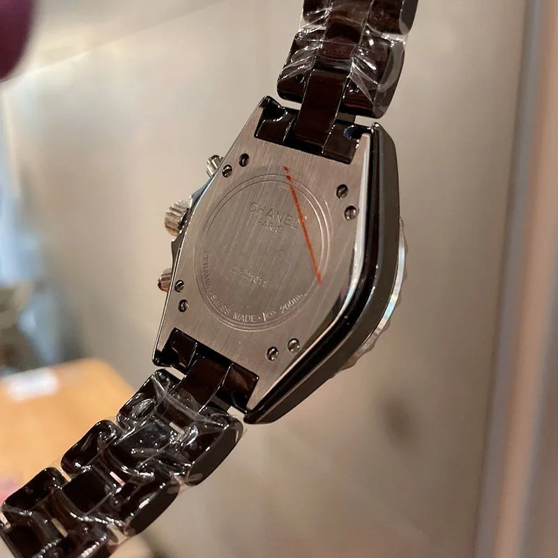 ☆超人気☆シャネル J12 クロノ 偽物 ブラックセラミック ダイヤモンドベゼル 41mm shf34448