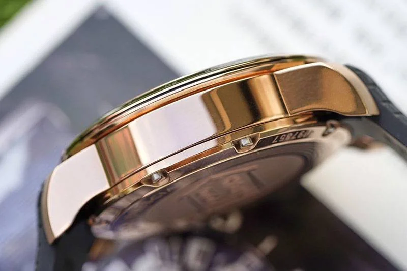 世界中で大人気♪ショパール ミッレ ミリア 時計 コピー 44 mm shb68046