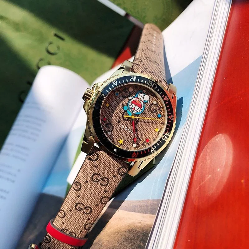 《大人気》グッチ ドラえもんコラボ【グッチ 時計 コピー】贅沢なお洒落☆話題Dive watch 38mm gug93137